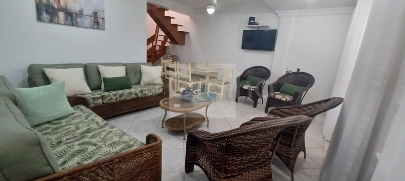 Casa em condominio com 4 quartos sendo 1 suíte com 120m² em Jurerê.: 2ª foto da galeria de imagens do imóvel