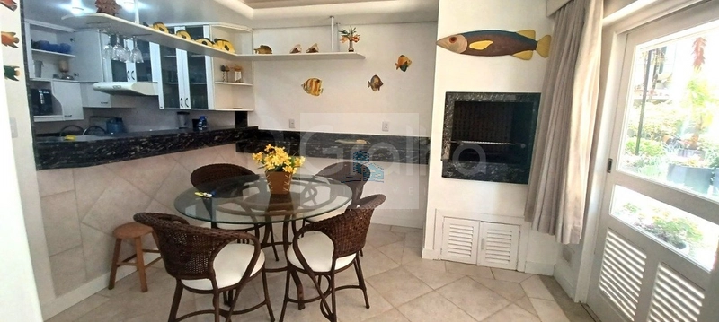 Casa em condominio com 4 quartos sendo 1 suíte com 120m² em Jurerê.: 7ª foto da galeria de imagens do imóvel