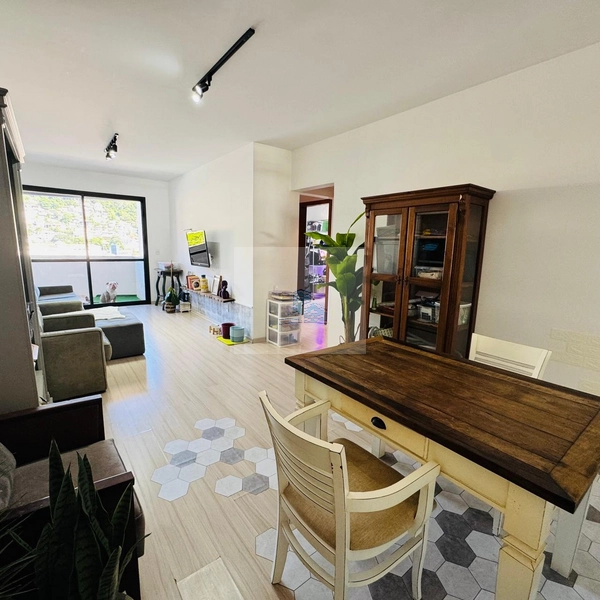 Apartamento andar alto sol da manhã, vista livre centro Florianópolis: 3ª foto da galeria de imagens do imóvel