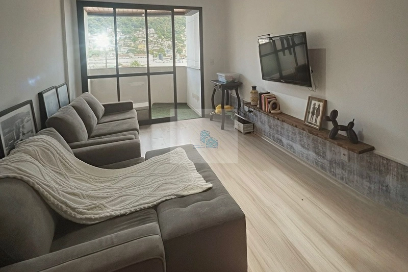 Apartamento andar alto sol da manhã, vista livre centro Florianópolis: 2ª foto da galeria de imagens do imóvel