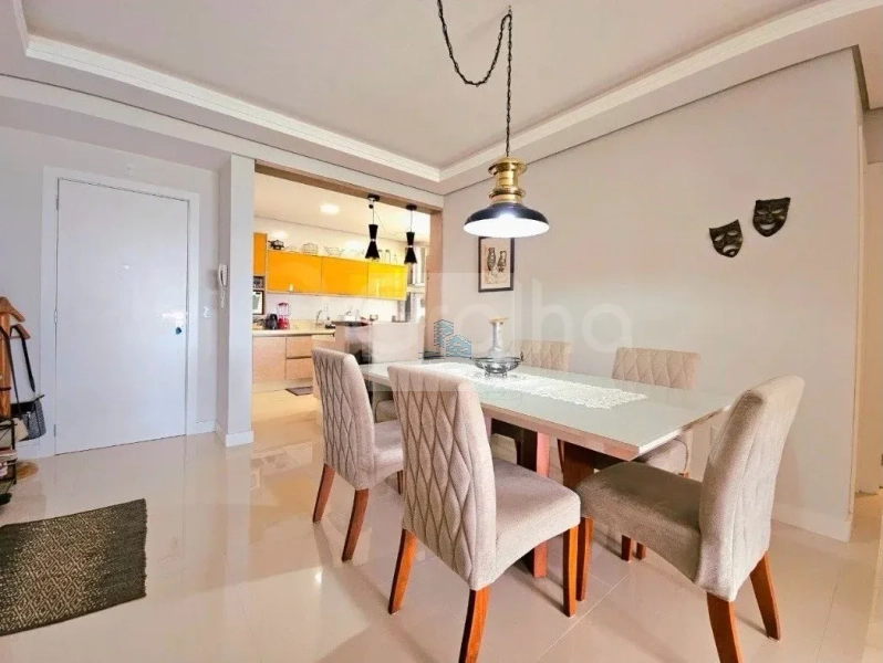 Apartamento de 3 quartos com 3 vagas próximo á Beira Mar: 2ª foto da galeria de imagens do imóvel