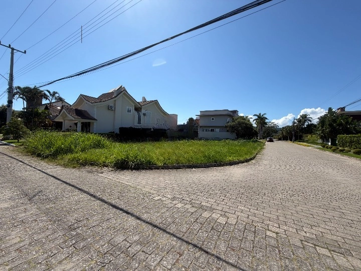 Terreno de esquina à venda – 450m² em Jurerê Internacional: 5ª foto da galeria de imagens do imóvel