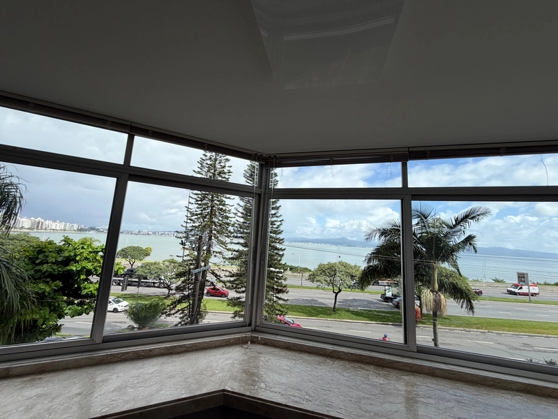 Apartamento frente beira mar com 4 dormitórios sendo 2 suites 2 vagas: 6ª foto da galeria de imagens do imóvel