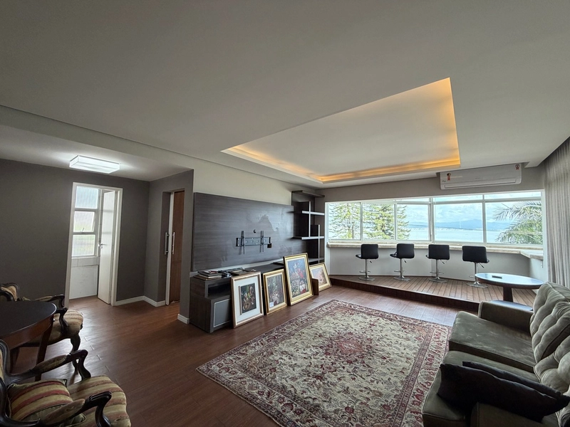 Apartamento frente beira mar com 4 dormitórios sendo 2 suites 2 vagas: 2ª foto da galeria de imagens do imóvel