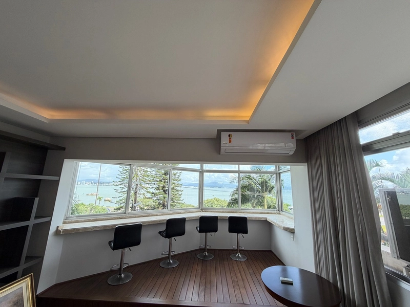 Apartamento frente beira mar com 4 dormitórios sendo 2 suites 2 vagas: 10ª foto da galeria de imagens do imóvel