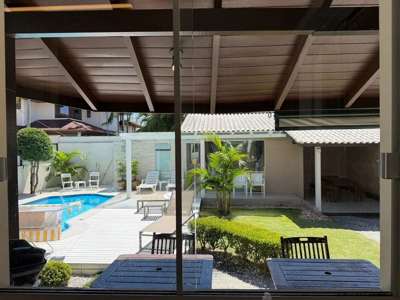 Casa residencial a venda 300 metros do mar Jurere Internacional: 21ª foto da galeria de imagens do imóvel