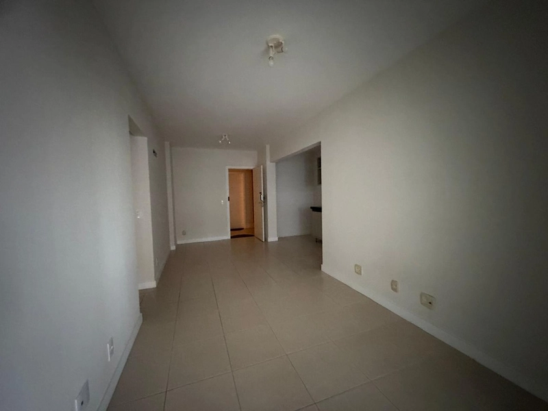 Apartamento a venda no centro perto Top MKT e Ibis Hotel: 8ª foto da galeria de imagens do imóvel