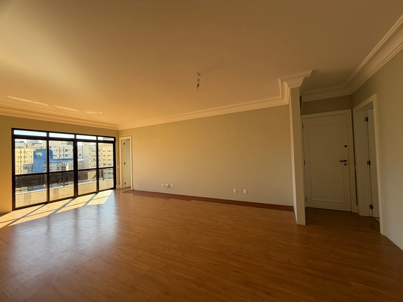 Apartamento à venda no Centro de Florianópolis 3 dormitorios: 5ª foto da galeria de imagens do imóvel