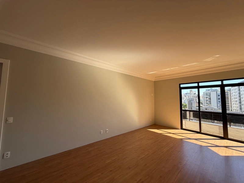 Apartamento à venda no Centro de Florianópolis 3 dormitorios: 2ª foto da galeria de imagens do imóvel