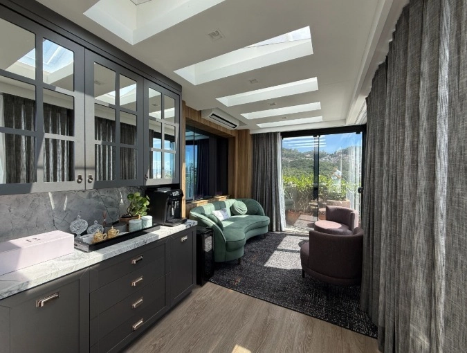 Sala comercial a venda com vista mar na Agronômica 73 metros área: 4ª foto da galeria de imagens do imóvel