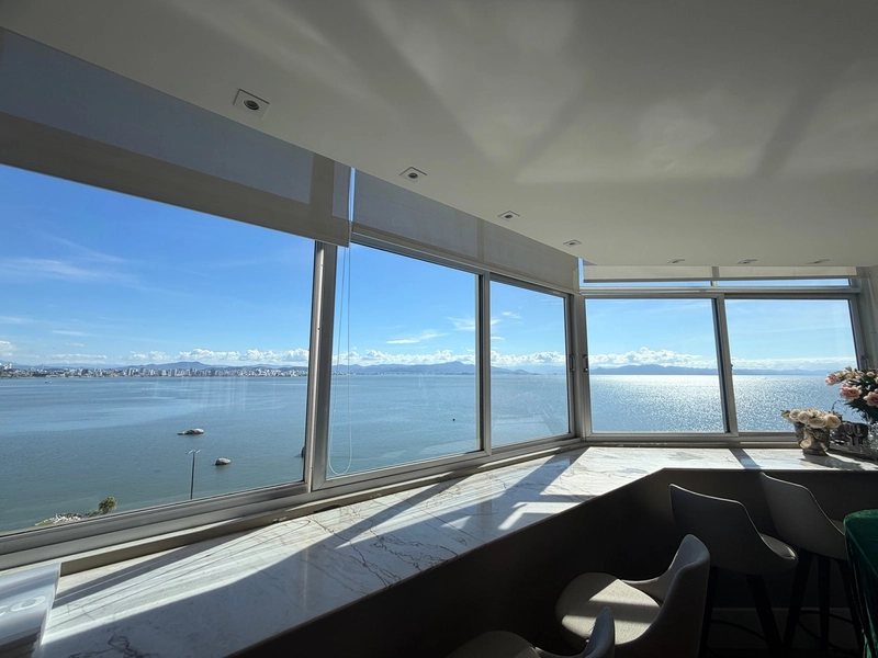 Apartamento frente beira mar com 4 dormitórios sendo 2 suites 2 vagas: 3ª foto da galeria de imagens do imóvel