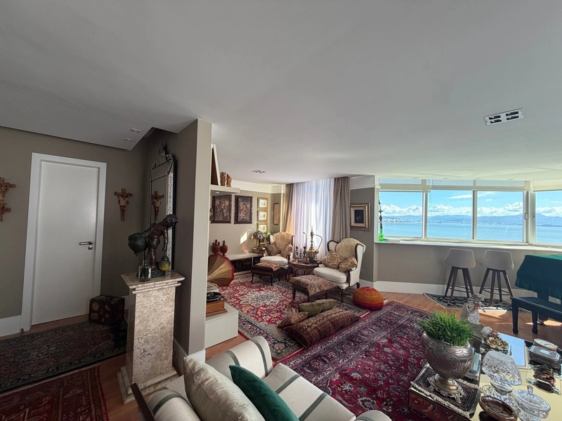 Apartamento frente beira mar com 4 dormitórios sendo 2 suites 2 vagas: 5ª foto da galeria de imagens do imóvel