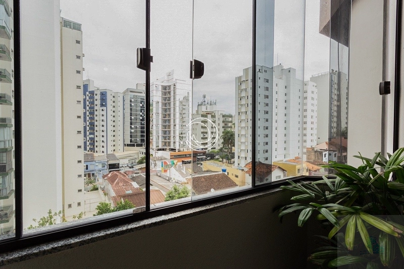 APTO A VENDA PERTO HIPPO NO CENTRO FLORIANÓPOLIS: 16ª foto da galeria de imagens do imóvel