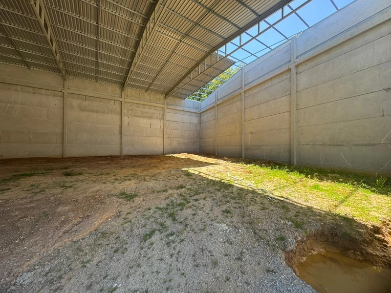 Galpão com espaço ideal para impulsionar seu negócio nós temos:: 7ª foto da galeria de imagens do imóvel