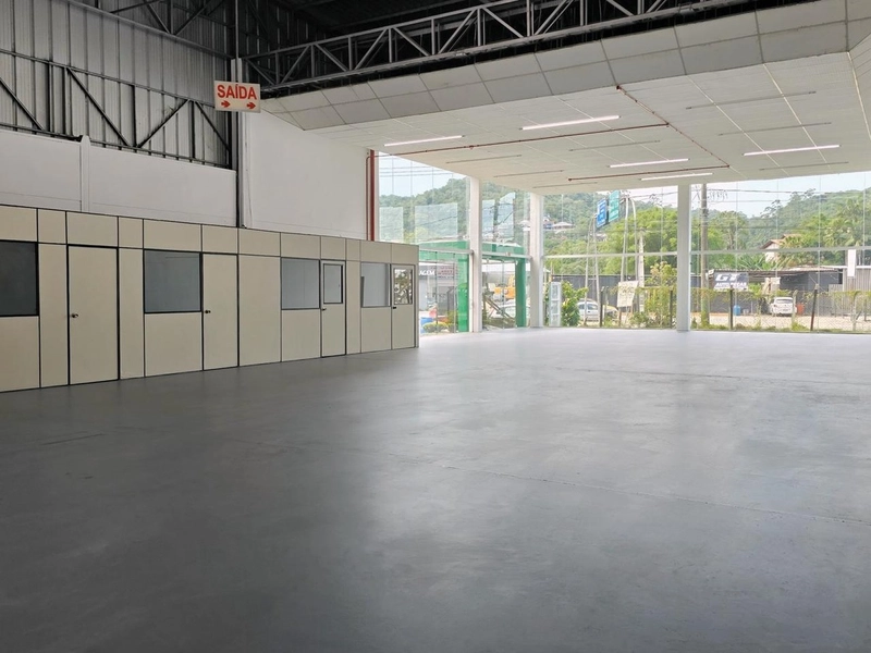 Galpão Comercial para Locação em Brusque – Excelente Visibilidade: 6ª foto da galeria de imagens do imóvel