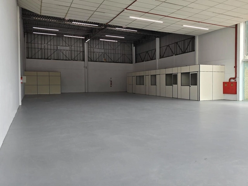 Galpão Comercial para Locação em Brusque – Excelente Visibilidade: 3ª foto da galeria de imagens do imóvel