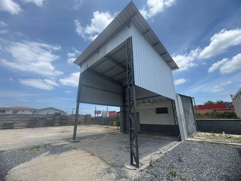 Galpão para locação em Brusque – Ideal para oficina: 4ª foto da galeria de imagens do imóvel