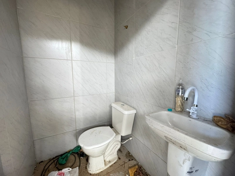 Galpão 570m²,com mezanino,banheiros :pronto para receber sua empresa !: 9ª foto da galeria de imagens do imóvel