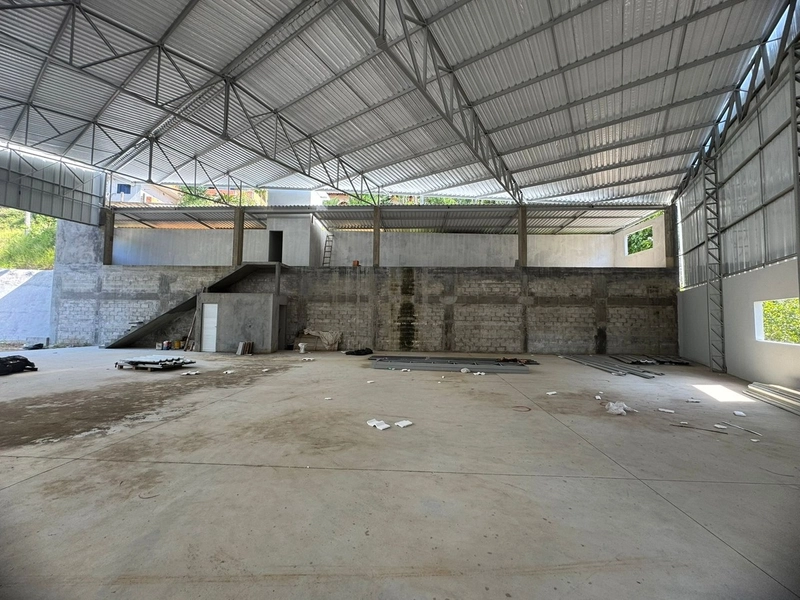 Galpão 570m²,com mezanino,banheiros :pronto para receber sua empresa !: 6ª foto da galeria de imagens do imóvel