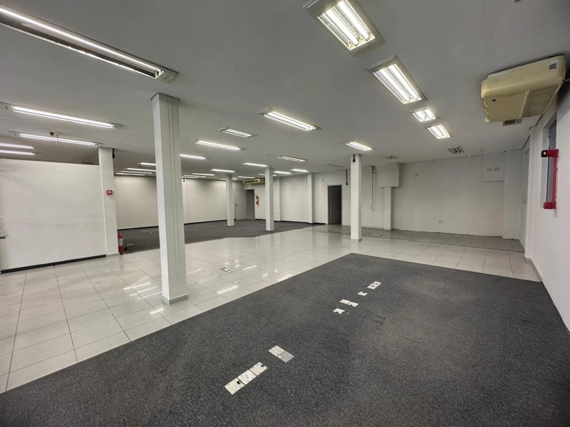 Escelente espço e localização para você instalar sua empresa!: 3ª foto da galeria de imagens do imóvel