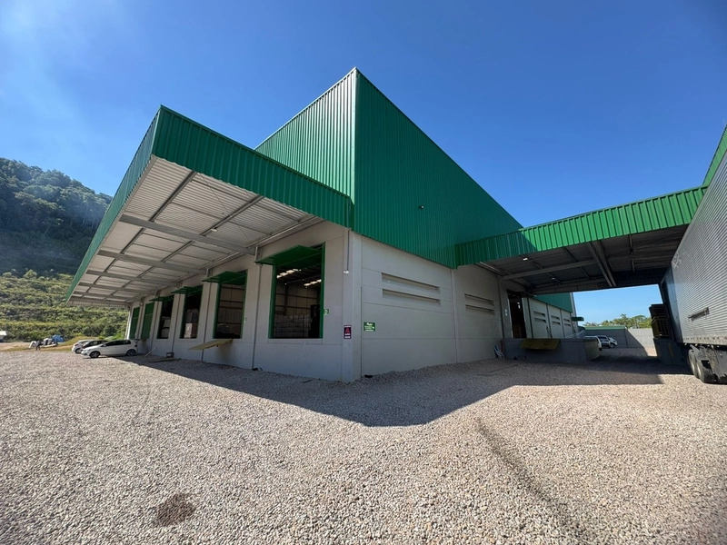 OPORTUNIDADE IMPERDÍVEL,GALPÃO COM 1.300M²: 1ª foto da galeria de imagens do imóvel