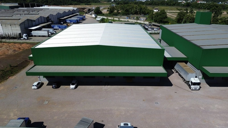 Galpão 2.640m²,com 10 docas,em ponto estratégico em Brusque.: 2ª foto da galeria de imagens do imóvel