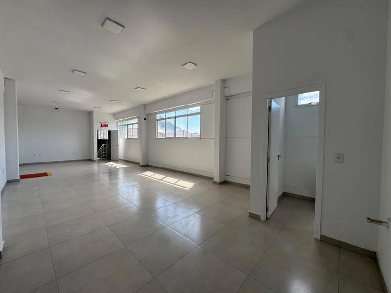 Galpão 2.640m²,com 8 docas,em ponto estratégico em Brusque.: 15ª foto da galeria de imagens do imóvel