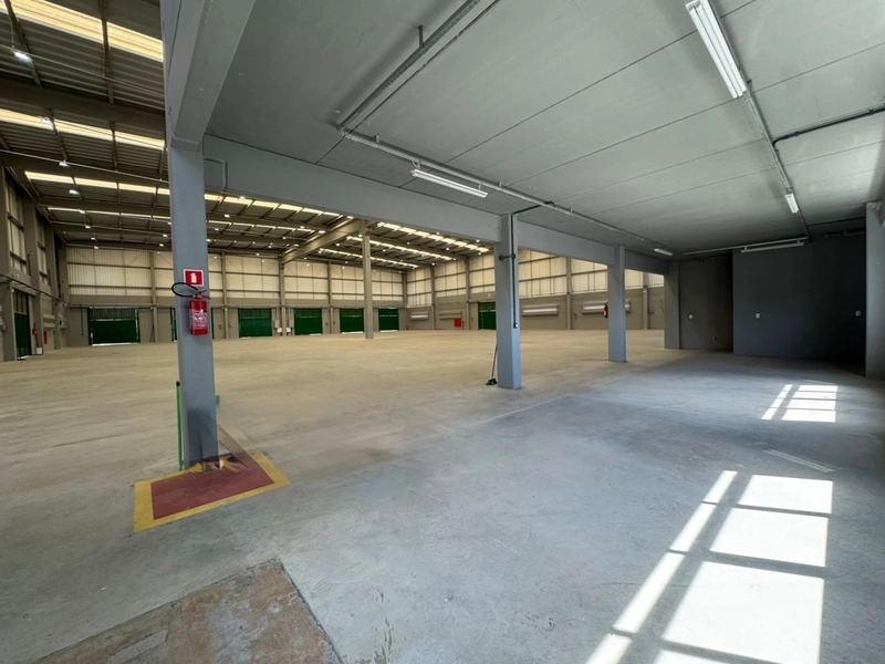 Galpão 2.640m²,com 8 docas,em ponto estratégico em Brusque.: 17ª foto da galeria de imagens do imóvel
