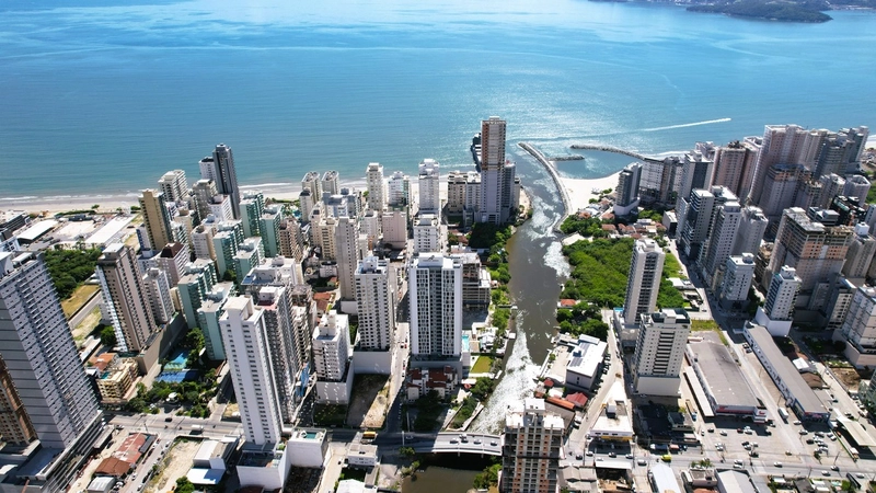 VILLA DEL FIUME :VAGA GARAGEM NÁUTICA-FRENTE PARA RIO PEREQUÊ.: 4ª foto da galeria de imagens do imóvel