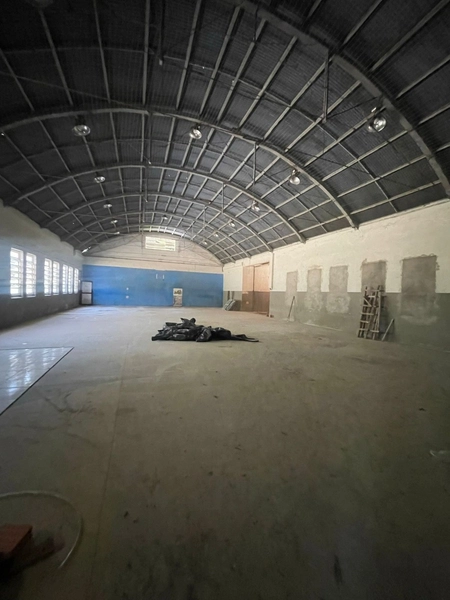 Galpão com doca,espaço amplo p/ produção,armazenagem ou distribuição.: 8ª foto da galeria de imagens do imóvel