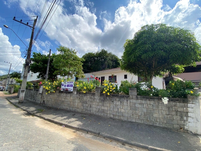 Venda casa com galpão em anexo, amplo espaço para restaurante ou comer: 10ª foto da galeria de imagens do imóvel