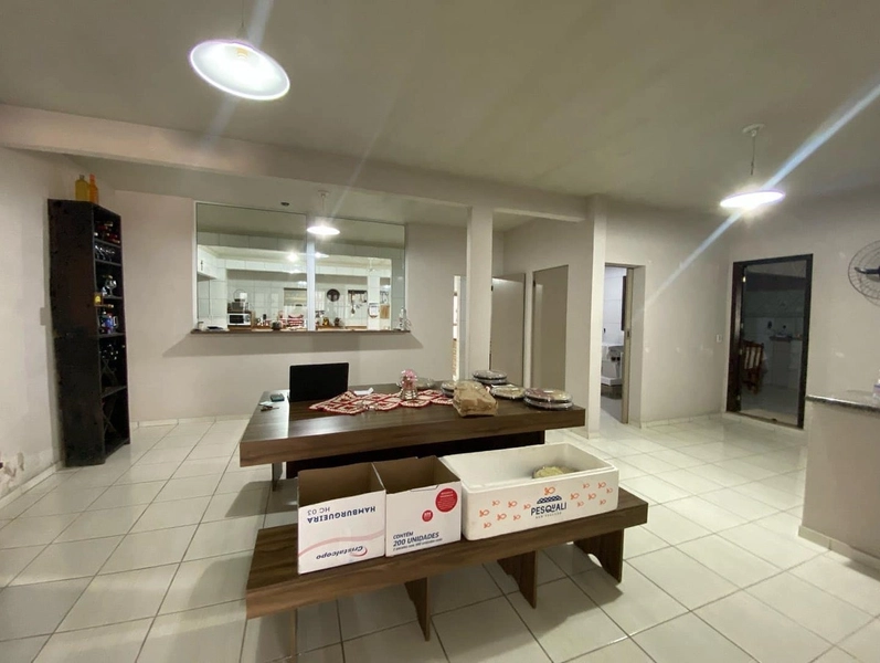 Venda casa com galpão em anexo, amplo espaço para restaurante ou comer: 5ª foto da galeria de imagens do imóvel