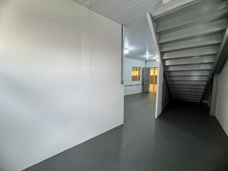 EXCELENTE  OPORTUNIDADE  PARA INSTALAR SUA  EMPRESA EM BRUSQUE: 14ª foto da galeria de imagens do imóvel