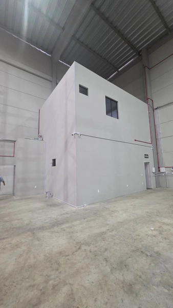 Galpão 1.369,75 m² para locação em Itajaí: 7ª foto da galeria de imagens do imóvel