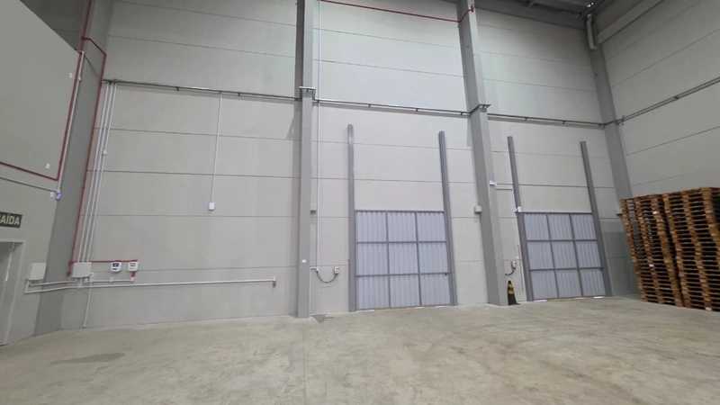 Galpão 1.369,75 m² para locação em Itajaí: 3ª foto da galeria de imagens do imóvel