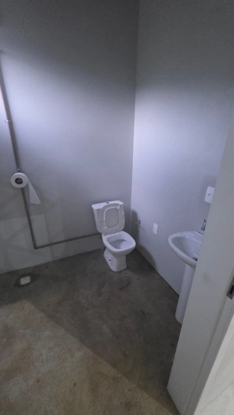 Galpão 1.369,75 m² para locação em Itajaí: 6ª foto da galeria de imagens do imóvel