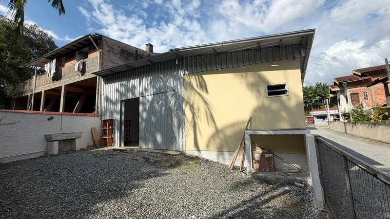 Galpão comercial (150m²) para locação em Brusque-SC: 5ª foto da galeria de imagens do imóvel