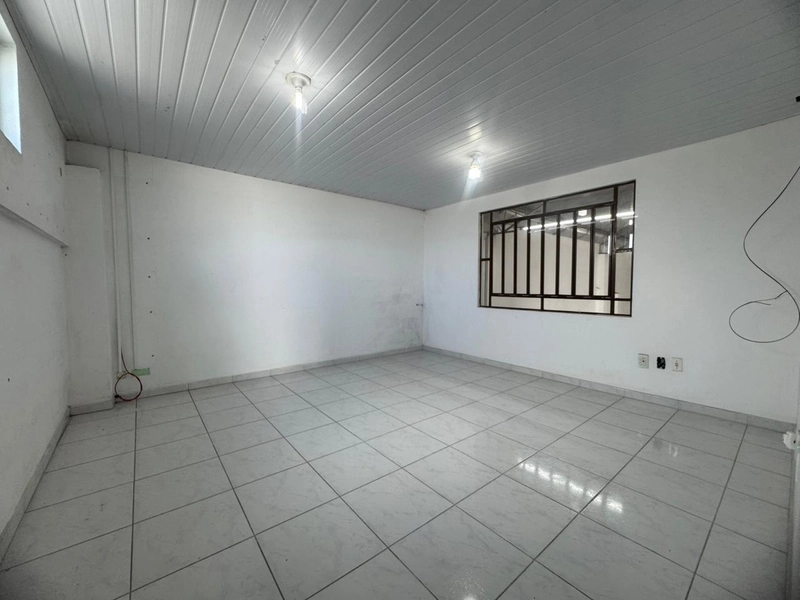 Galpão Comercial (376m²)para Locação em Brusque !: 6ª foto da galeria de imagens do imóvel