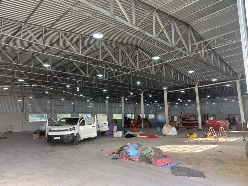 Galpão disponível para locação em Brusque-SC, 1.835m²: 3ª foto da galeria de imagens do imóvel