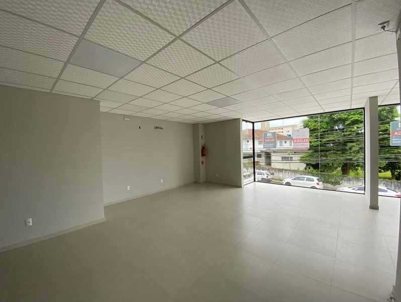 Sala comercial no Centro de Brusque para locação: 9ª foto da galeria de imagens do imóvel