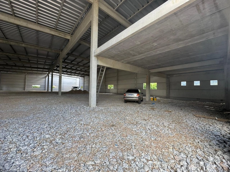 EXCLUSIVO: Galpão 2.200m²,para locação em Brusque: 6ª foto da galeria de imagens do imóvel