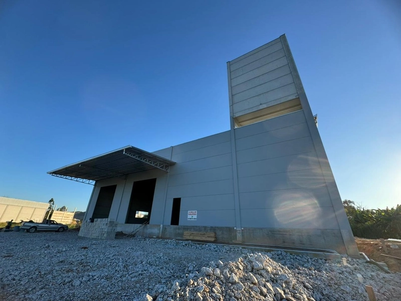 EXCLUSIVO: Galpão 2.200m²,para locação em Brusque: 2ª foto da galeria de imagens do imóvel
