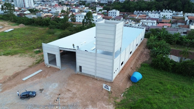 EXCLUSIVO: Galpão 2.200m²,para locação em Brusque: 3ª foto da galeria de imagens do imóvel