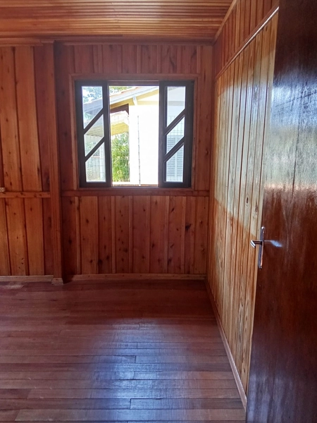 OPORTUNIDADE EM GUABIRUBA – CASA + GALPÃO NO CENTRO!: 6ª foto da galeria de imagens do imóvel