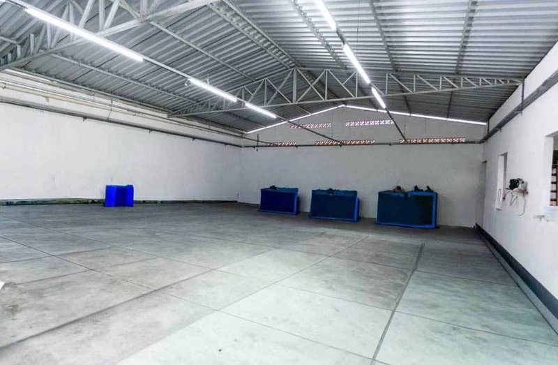 OPORTUNIDADE EM GUABIRUBA – CASA + GALPÃO NO CENTRO!: 3ª foto da galeria de imagens do imóvel