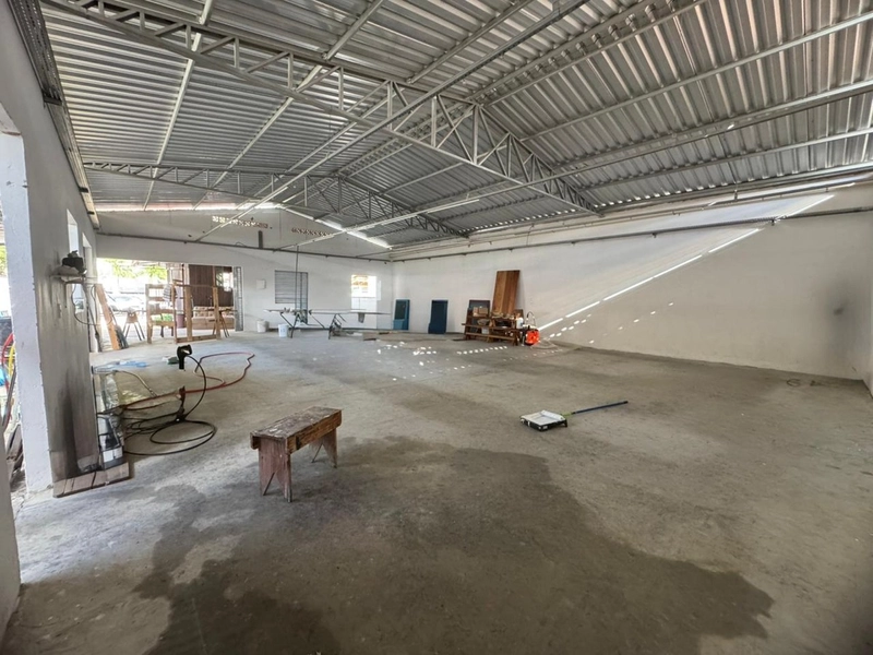 OPORTUNIDADE EM GUABIRUBA – CASA + GALPÃO NO CENTRO!: 17ª foto da galeria de imagens do imóvel