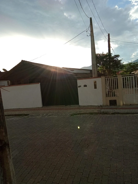 OPORTUNIDADE EM GUABIRUBA – CASA + GALPÃO NO CENTRO!: 7ª foto da galeria de imagens do imóvel