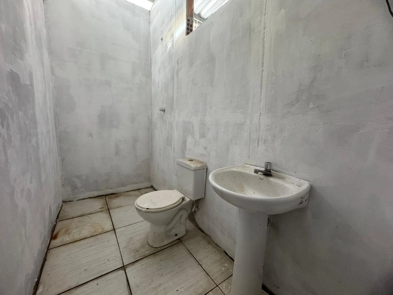 OPORTUNIDADE EM GUABIRUBA – CASA + GALPÃO NO CENTRO!: 20ª foto da galeria de imagens do imóvel