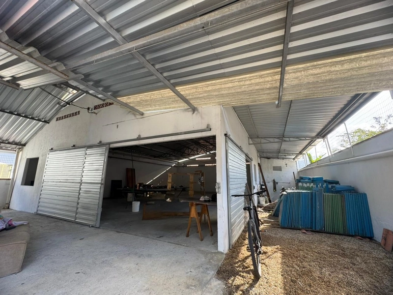 OPORTUNIDADE EM GUABIRUBA – CASA + GALPÃO NO CENTRO!: 10ª foto da galeria de imagens do imóvel