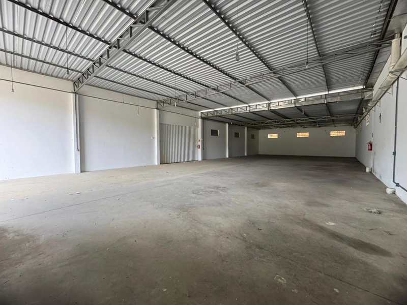 Galpão: 4ª foto da galeria de imagens do imóvel